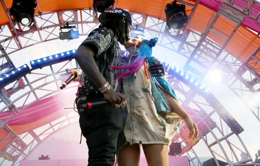 cardi-b-offset-coachella-pda