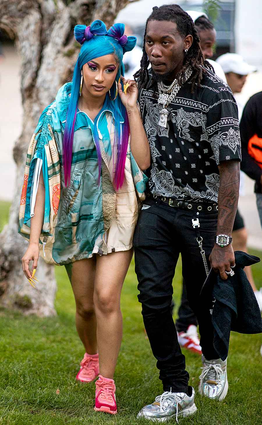 cardi-b-offset-coachella-pda