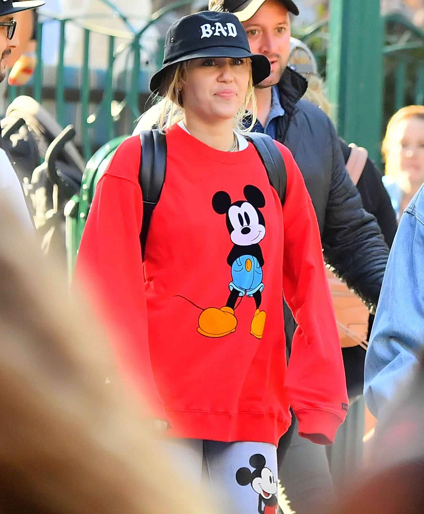 miley-cyrus-at-disneyland