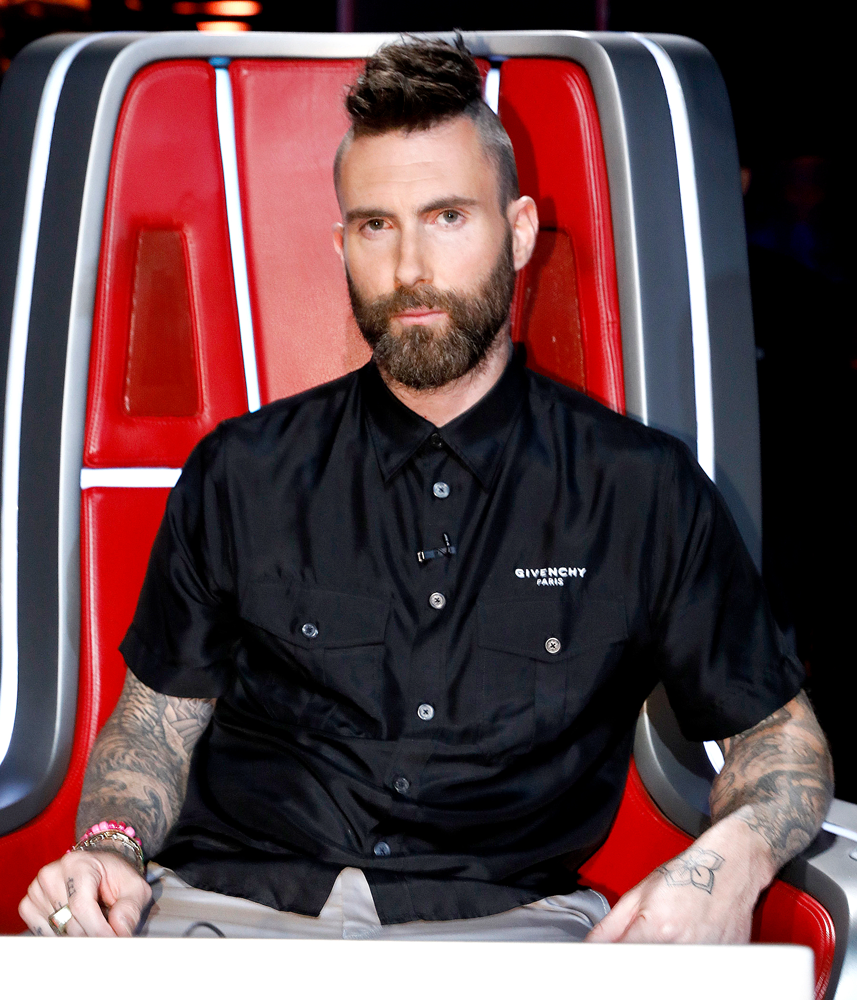 Adam-Levine-leaving-The-Voice