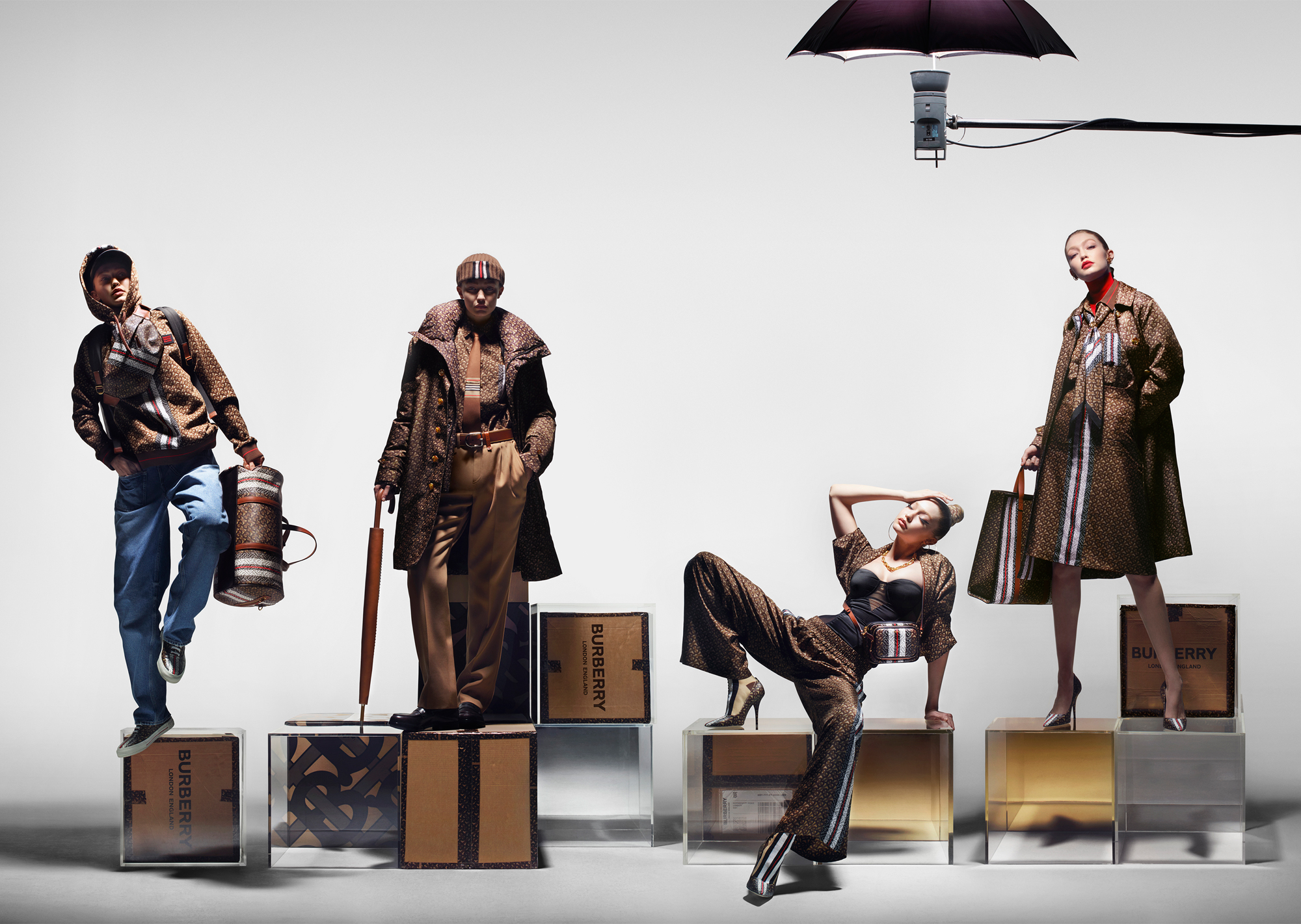 Gigi-Hadid-Gender-Bending-Burberry-Campaign