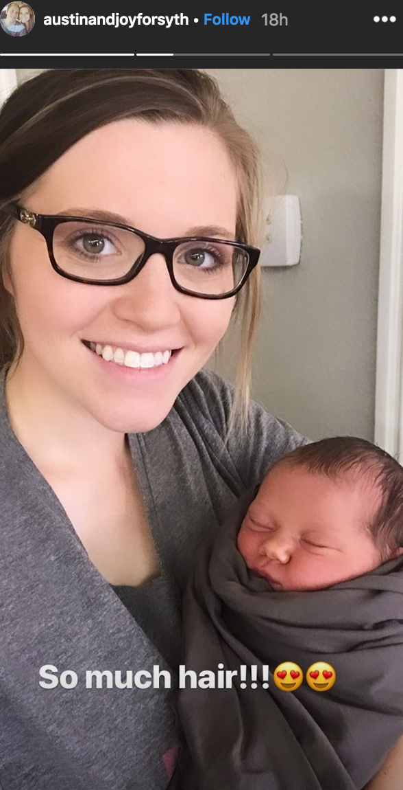 Jessa-Duggar-Introduces-Newborn-Daughter-Ivy-to-Family-Members