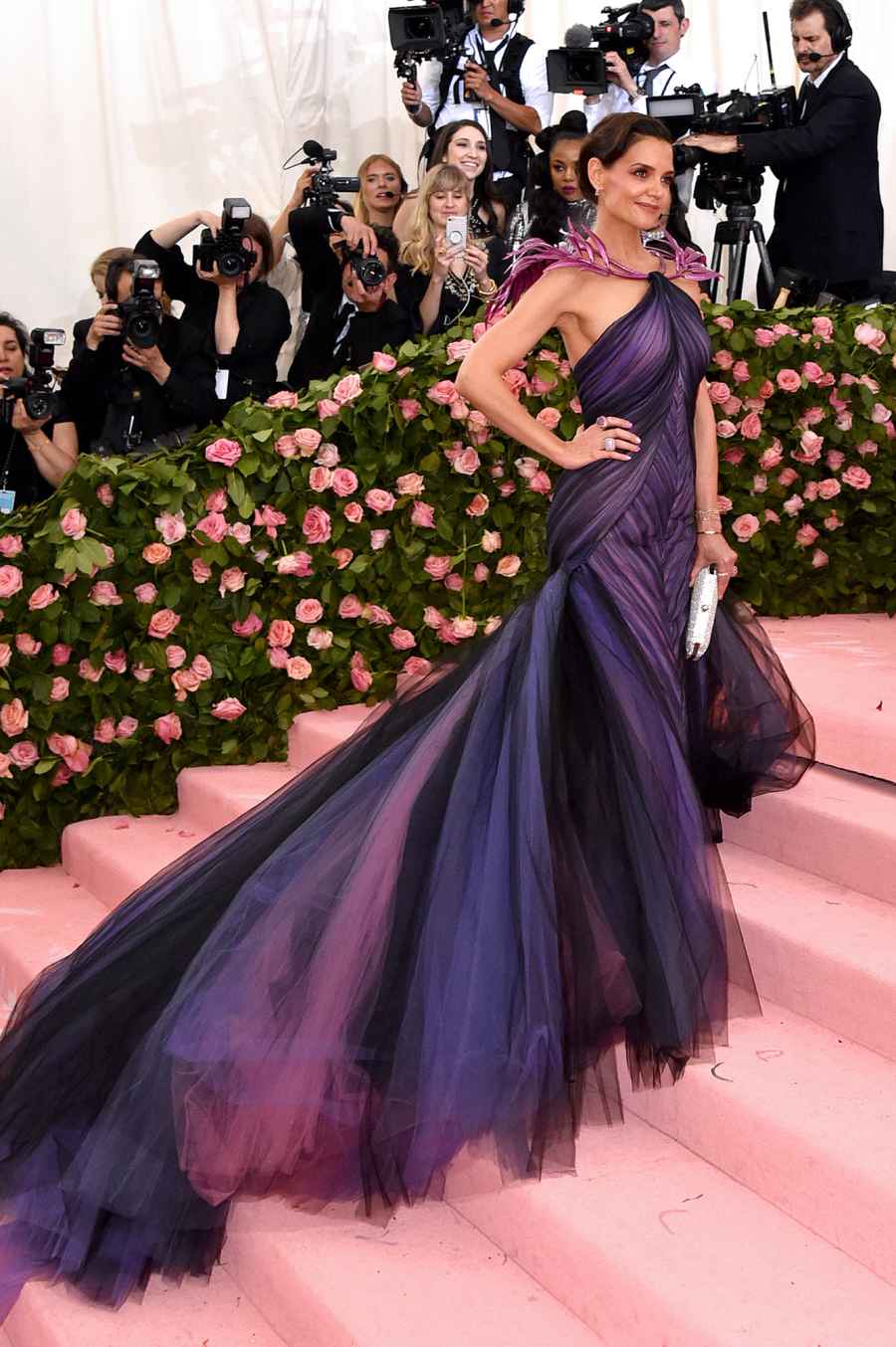 Katie Holmes Arrives With Jamie Foxx Met Gala 2019 Pink Carpet