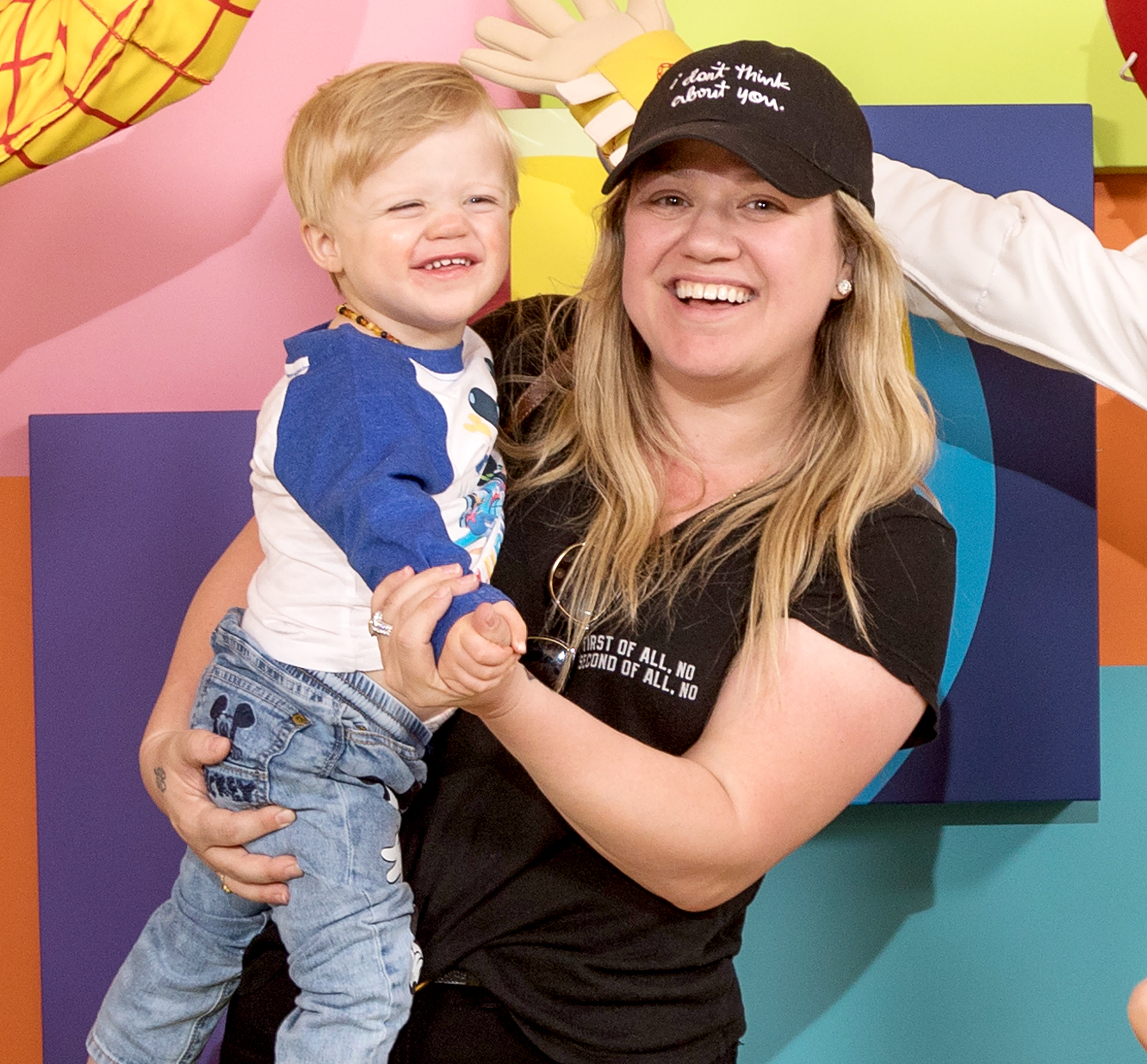 Kelly-Clarkson-Remington-Alexander