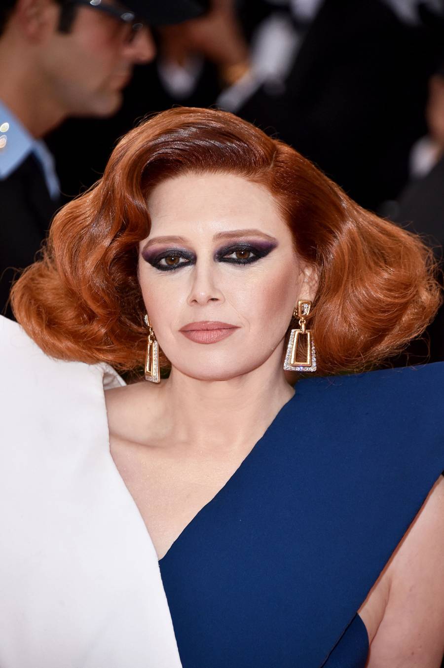 Natasha Lyonne met gala 2019 wigs