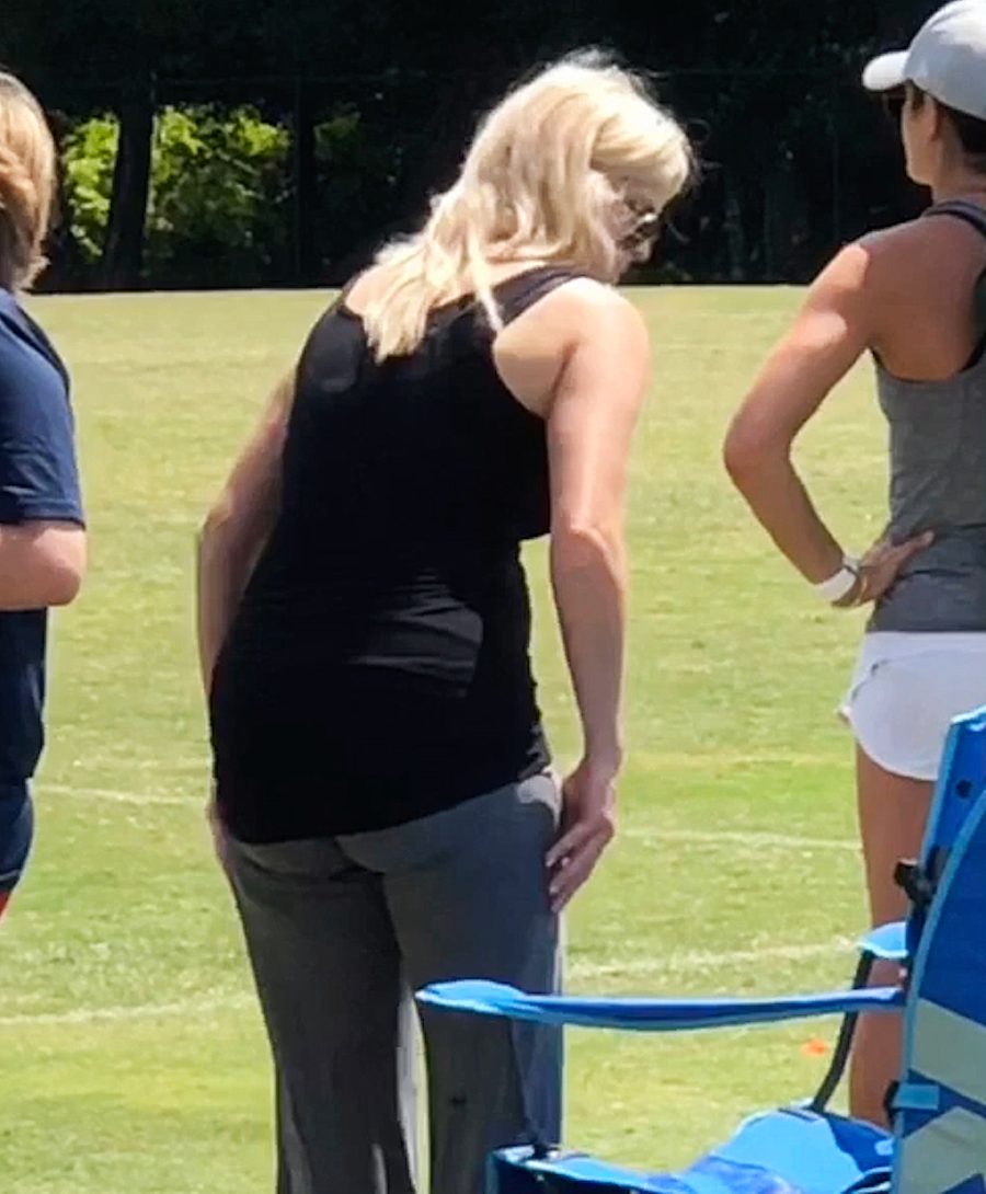 Elin-Nordegren-baby-bump