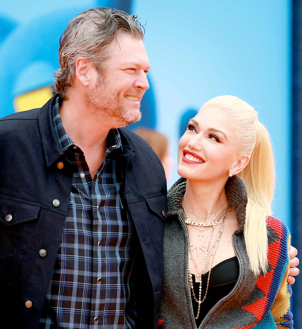 Gwen-Stefani-working-with-Blake-Shelton