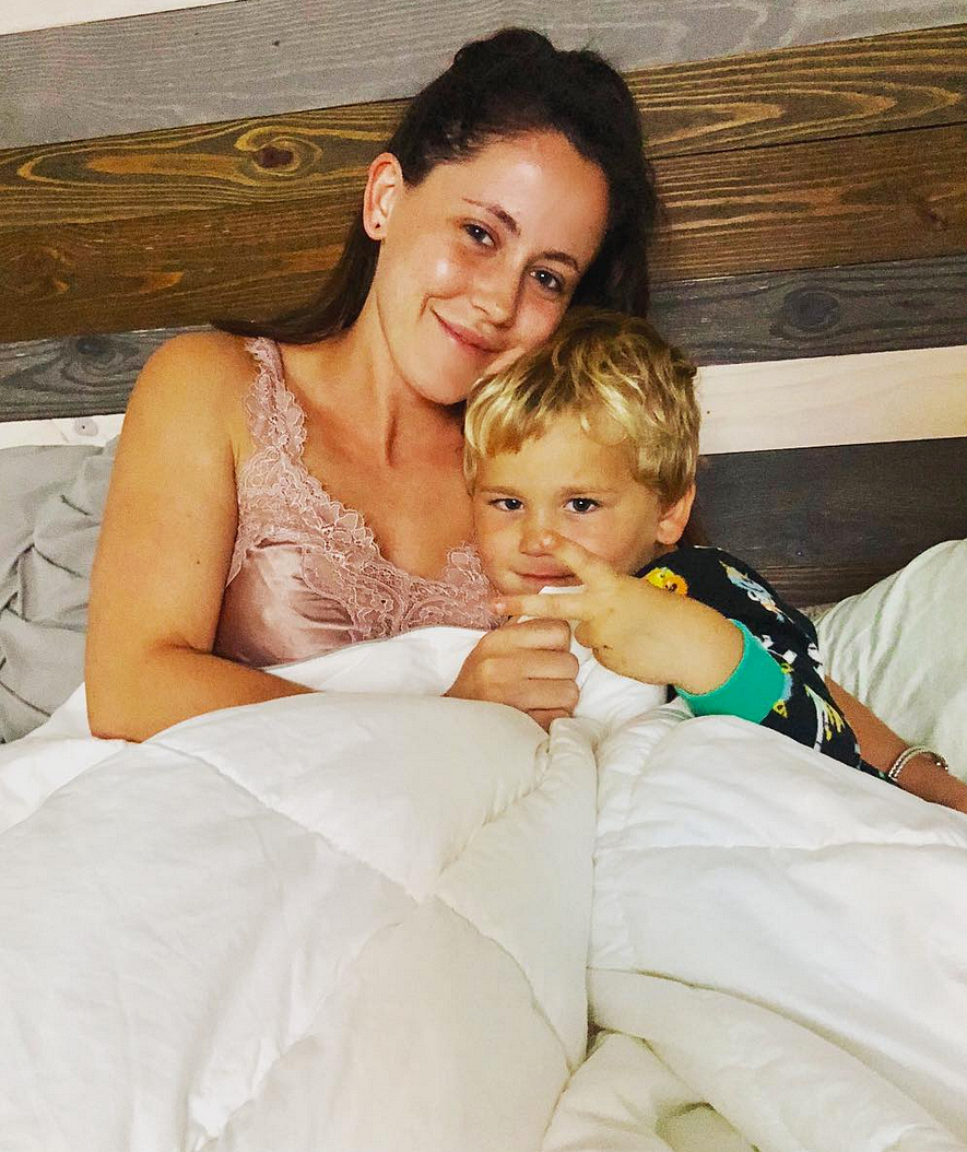 Jenelle-Evans-Son-Kaiser-Gives-Gift
