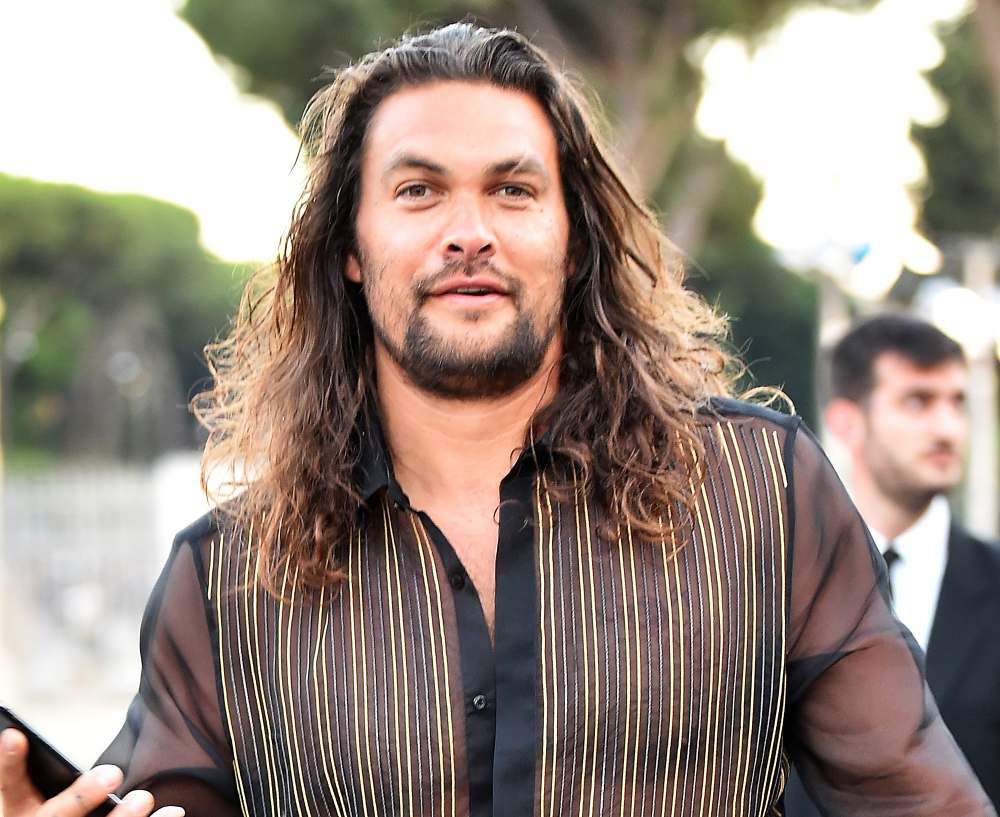 Fans-defend-Jason-Momoa-dad-bod