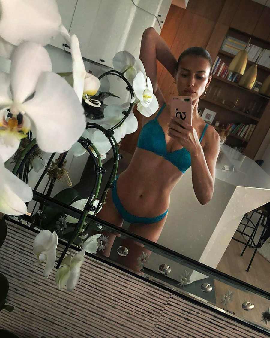 Irina Shayk Abs Selfie