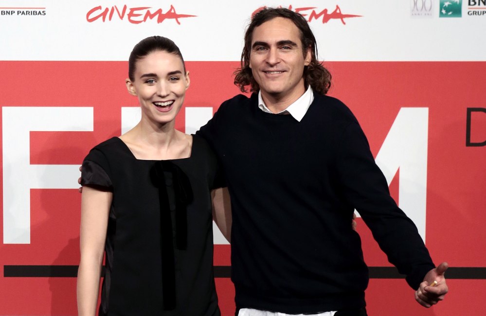 Rooney Mara Joaquin Phoenix engaged