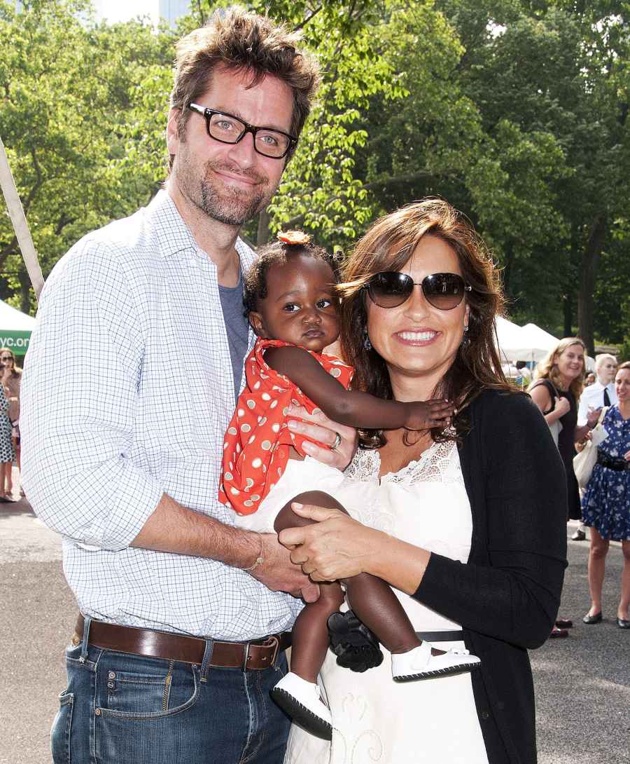 2011-adopt-daughter-Mariska-Hargitay-and-Peter-Hermann