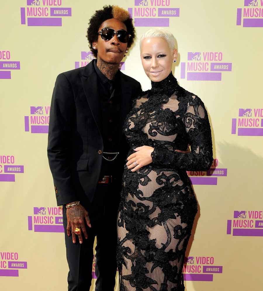 Amber-Rose-baby-bump-debut-VMAs