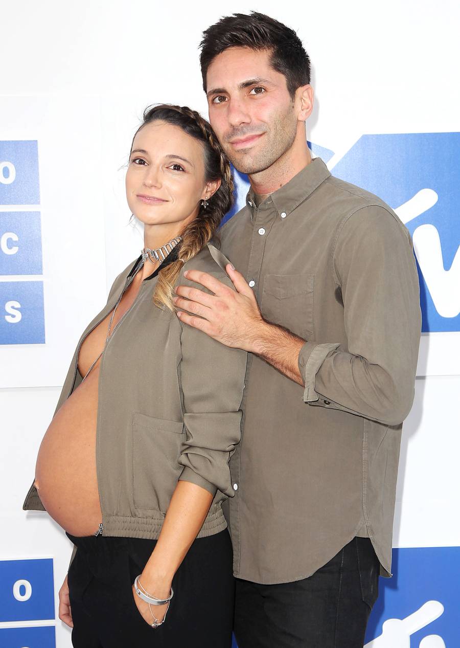 Laura-Perlongo-and-Nev-Schulman-baby-bump-2016-vma