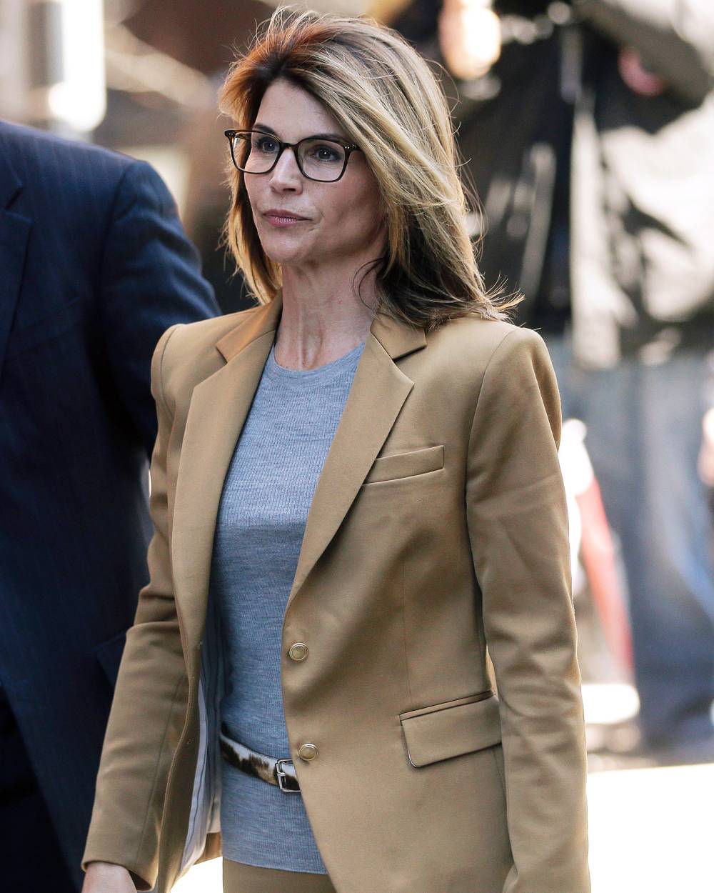 Lori Loughlin Wants New Plea Deal