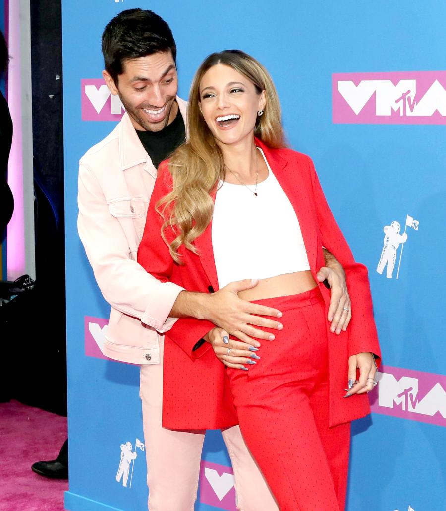 Nev-Schulman-and-Laura-Perlongo-baby-bump-debut-VMAs