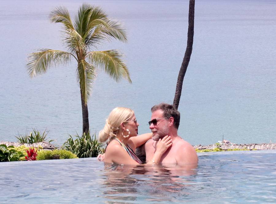 Tori-Spelling-and-Dean-McDermott-Hawaii