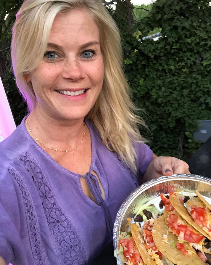 Alison-Sweeney-tacos