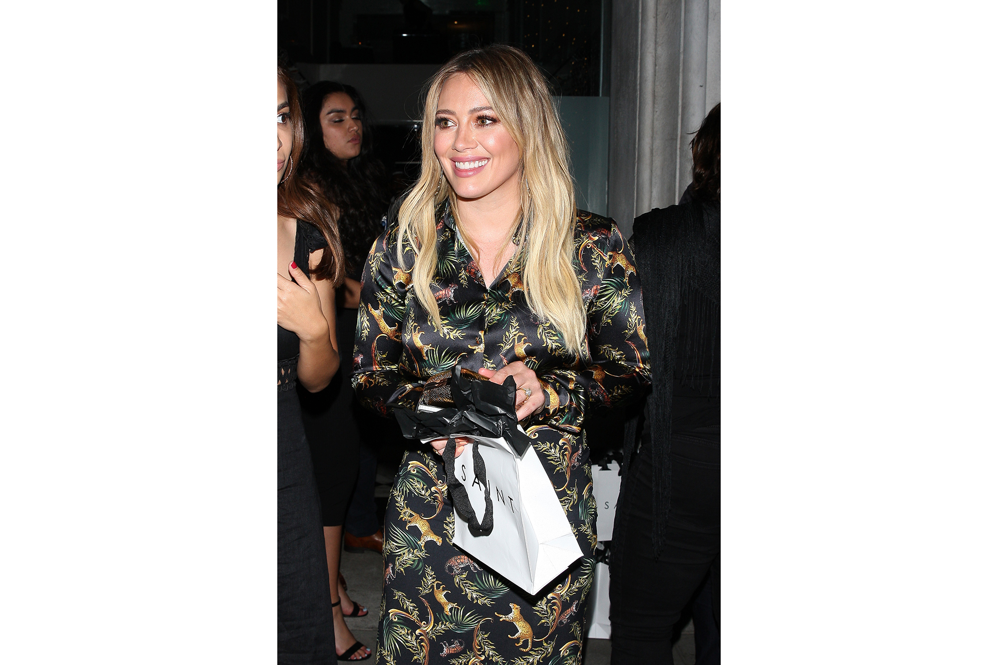 hilary-duff-mega