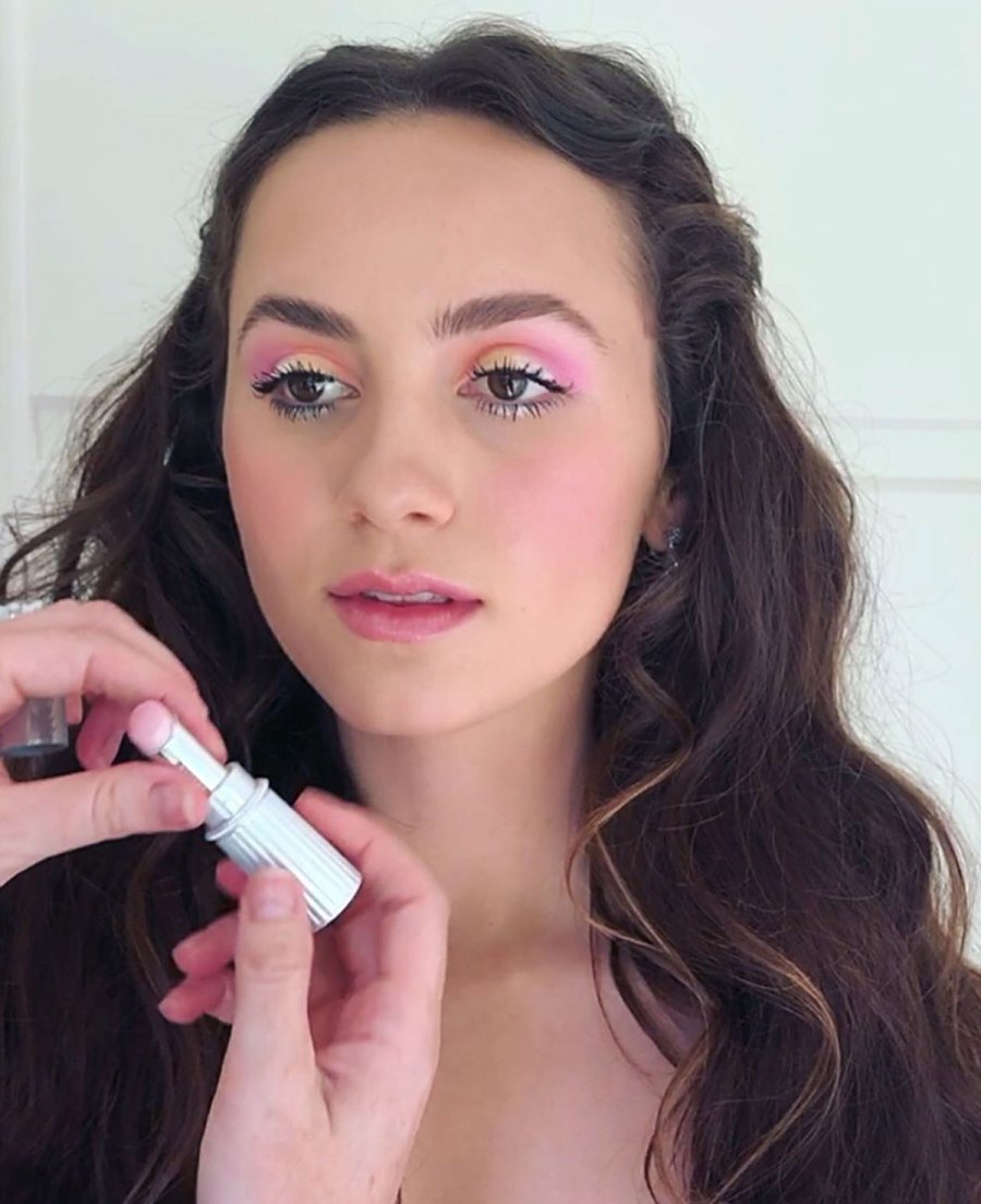 Halloween Beauty Ideas - Maude Apatow