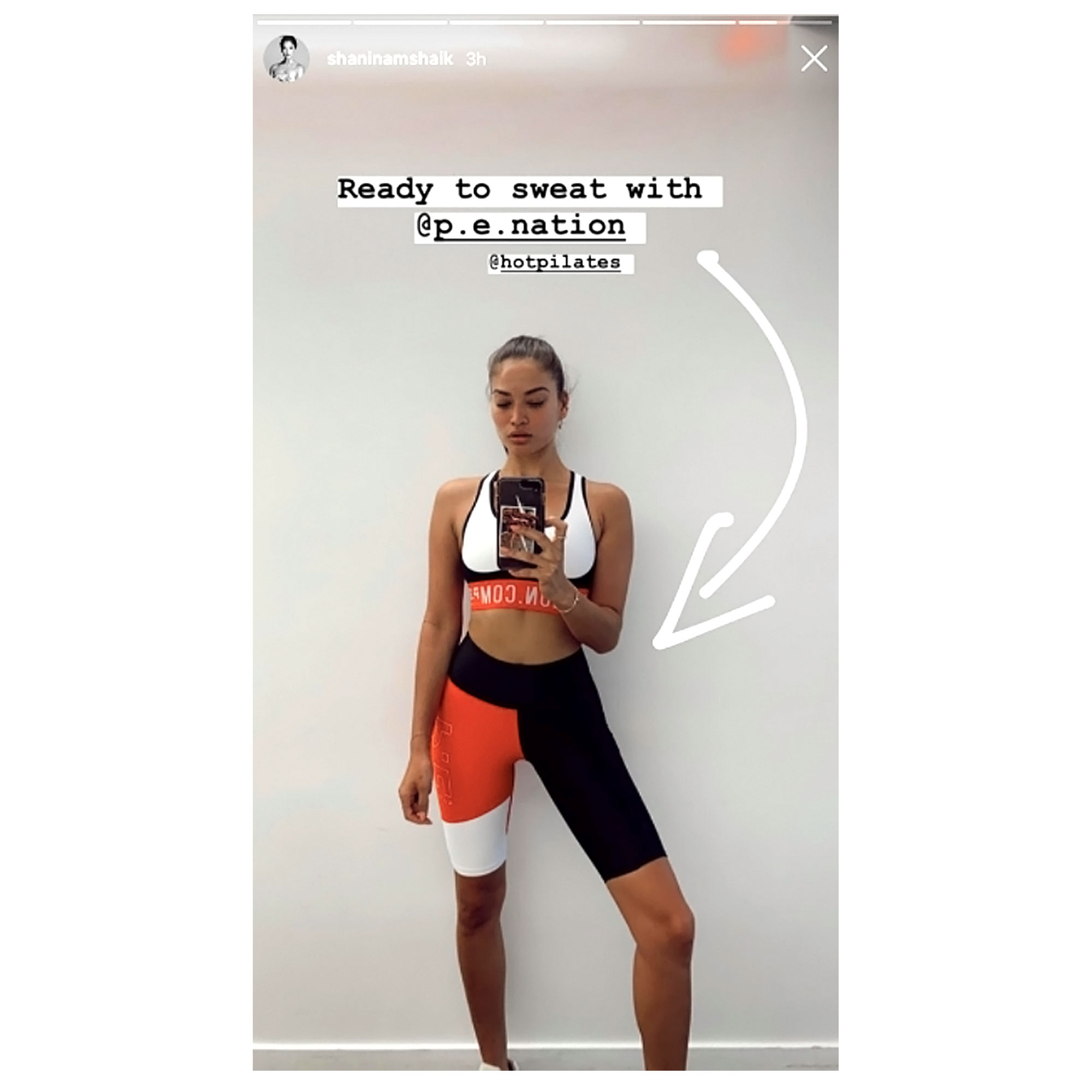 Shanina Shaik Stunned Chic Workout Look Hot Pilates