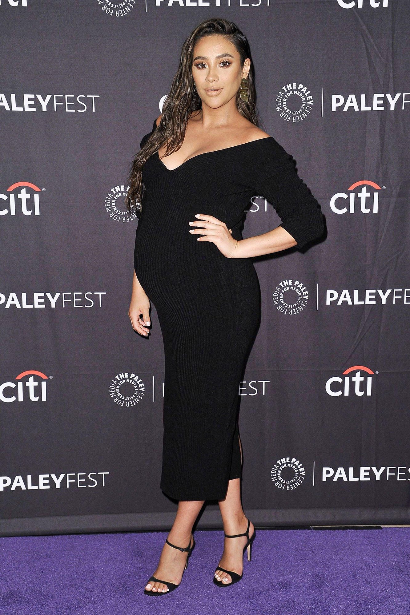 Shay Mitchell Pregnant C-Section