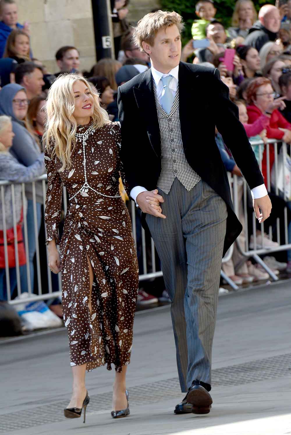 Sienna Miller Engaged to Boyfriend Lucas Zwirner