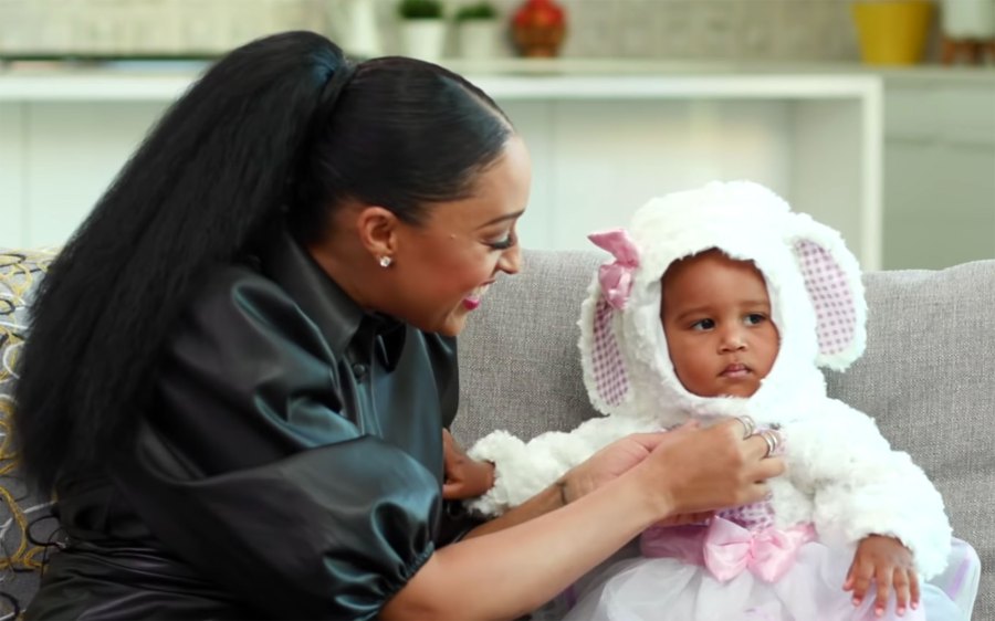 Tia and Cairo Mowry YouTube Lamb Halloween