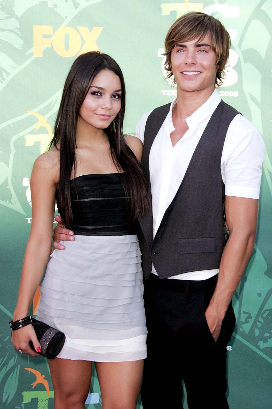 Vanessa-Hudgens-and-Zac-Efron-Teen-Choice-Awards