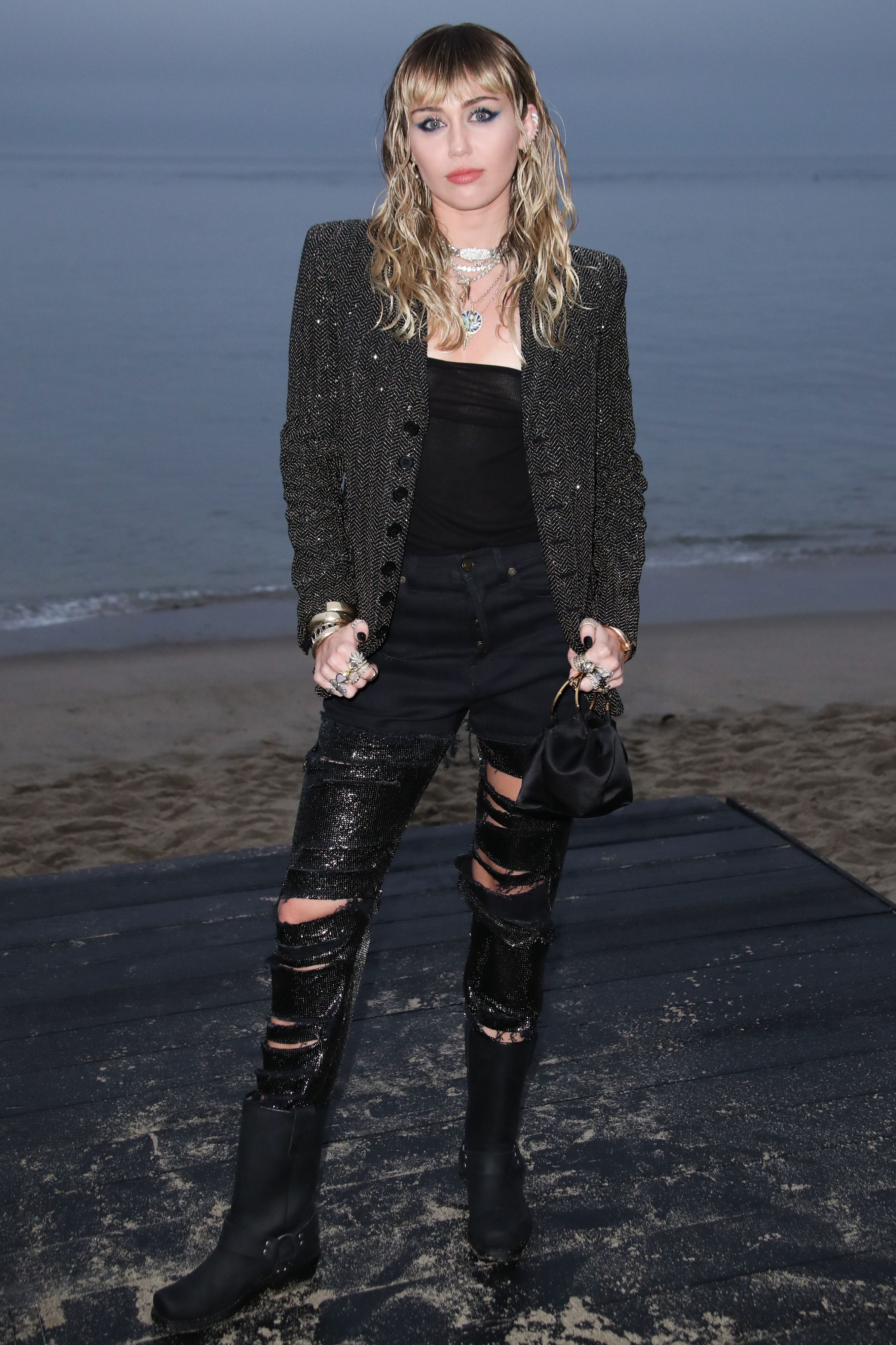 Miley Cyrus Announces She's Recording New Music After Kaitlynn Carter Split