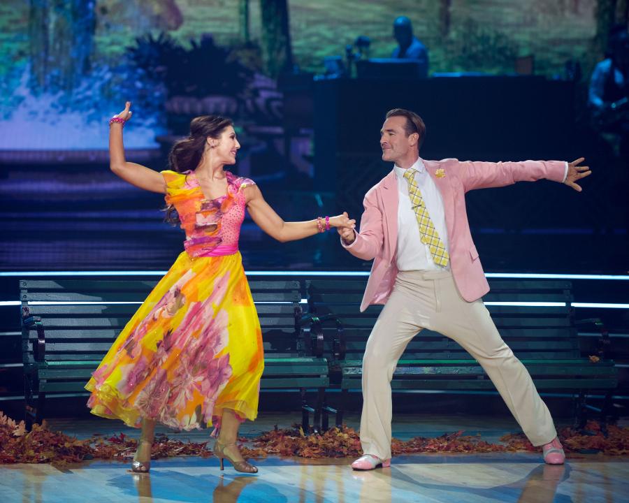 EMMA SLATER, JAMES VAN DER BEEK ‘DWTS’ Recap Top 10 Ep