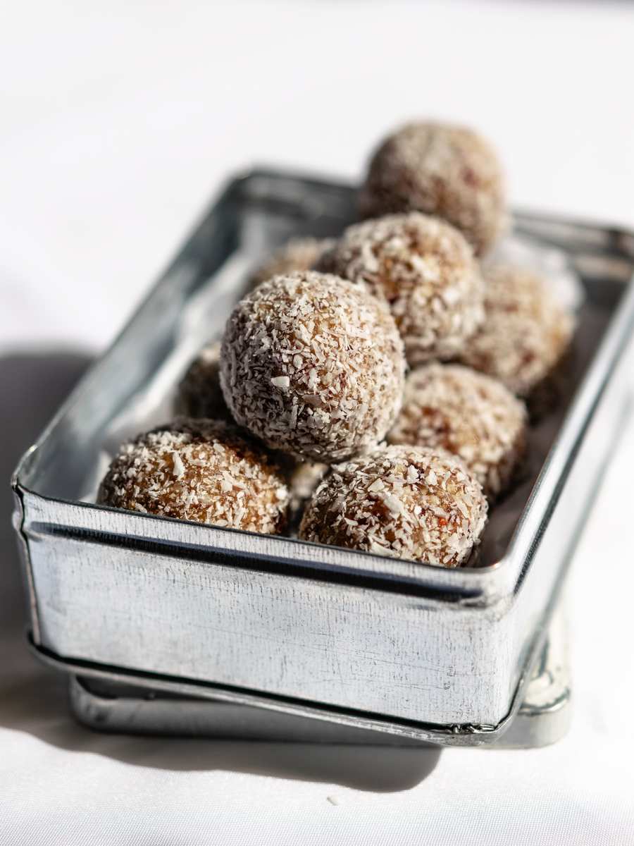 Collagen-Protein-Coconut-Balls