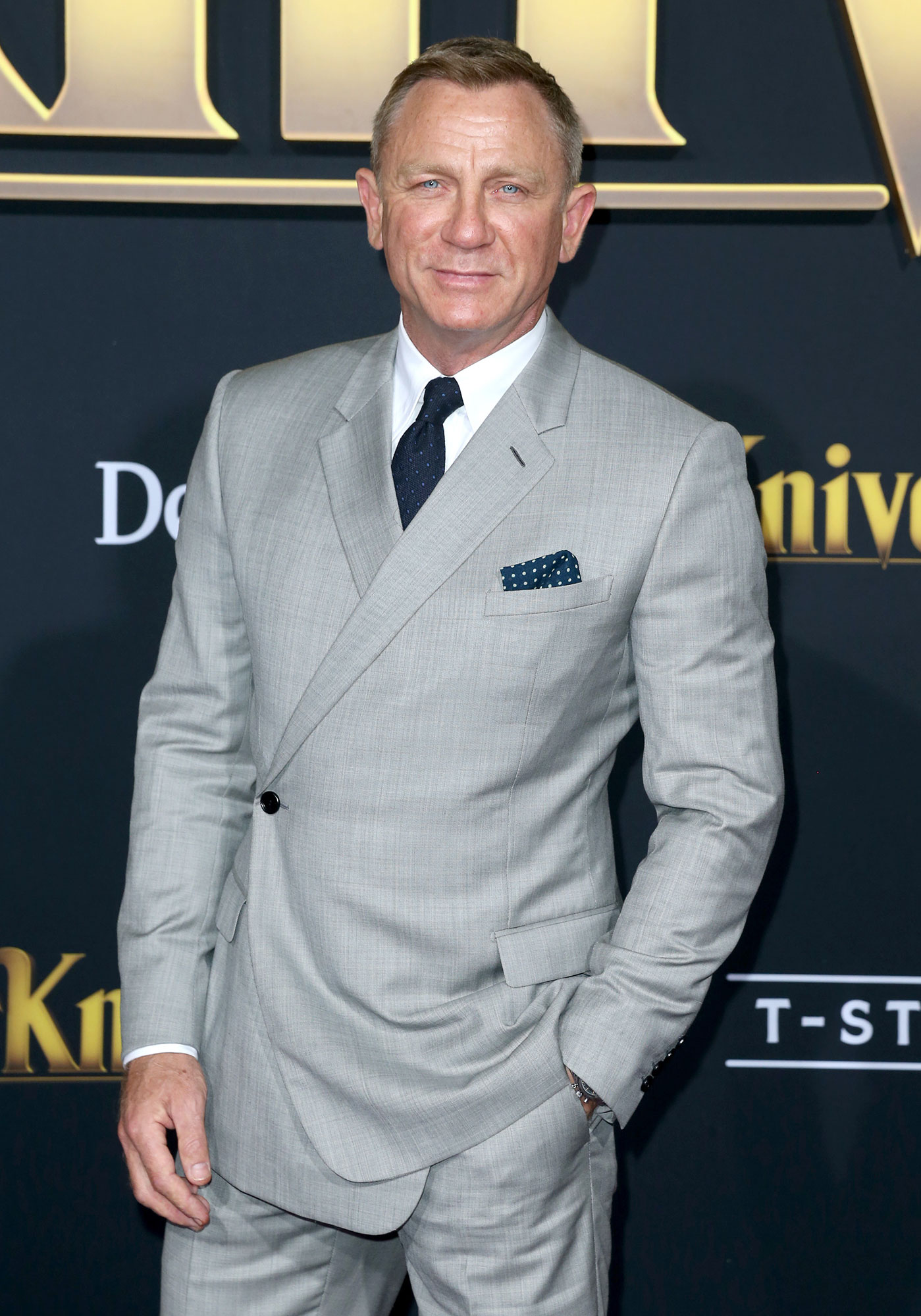 Daniel Craig Knives Out