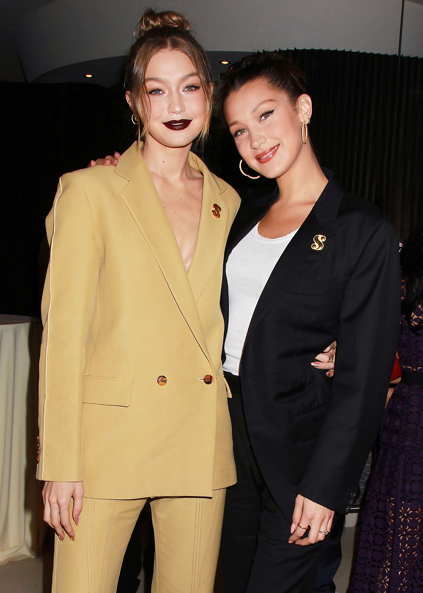 Gigi and Bella Hadid FaceTime Their Stylist