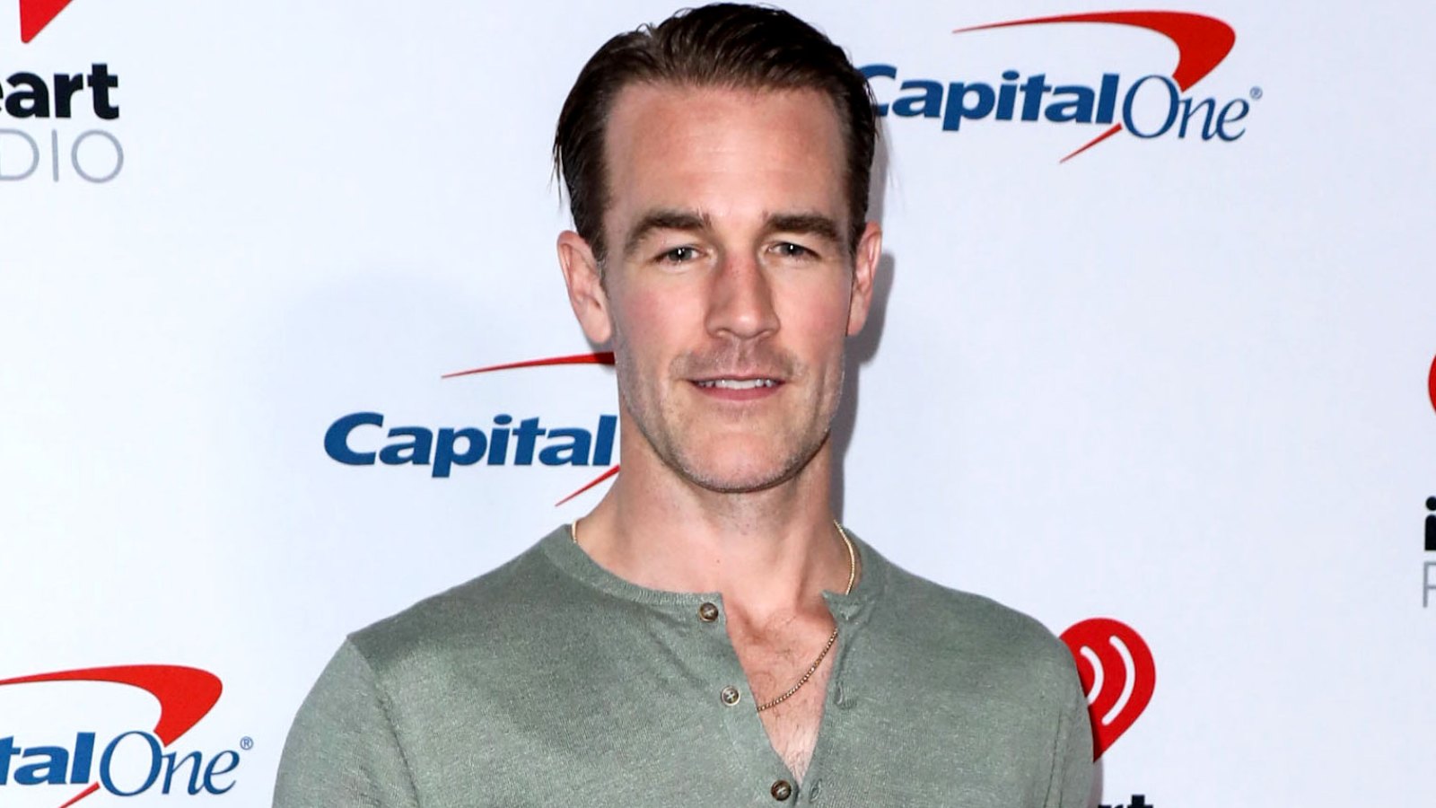 James Van Der Beek Shows Off His Abs Transformation in Shirtless Selfie After 'Dancing With the Stars'