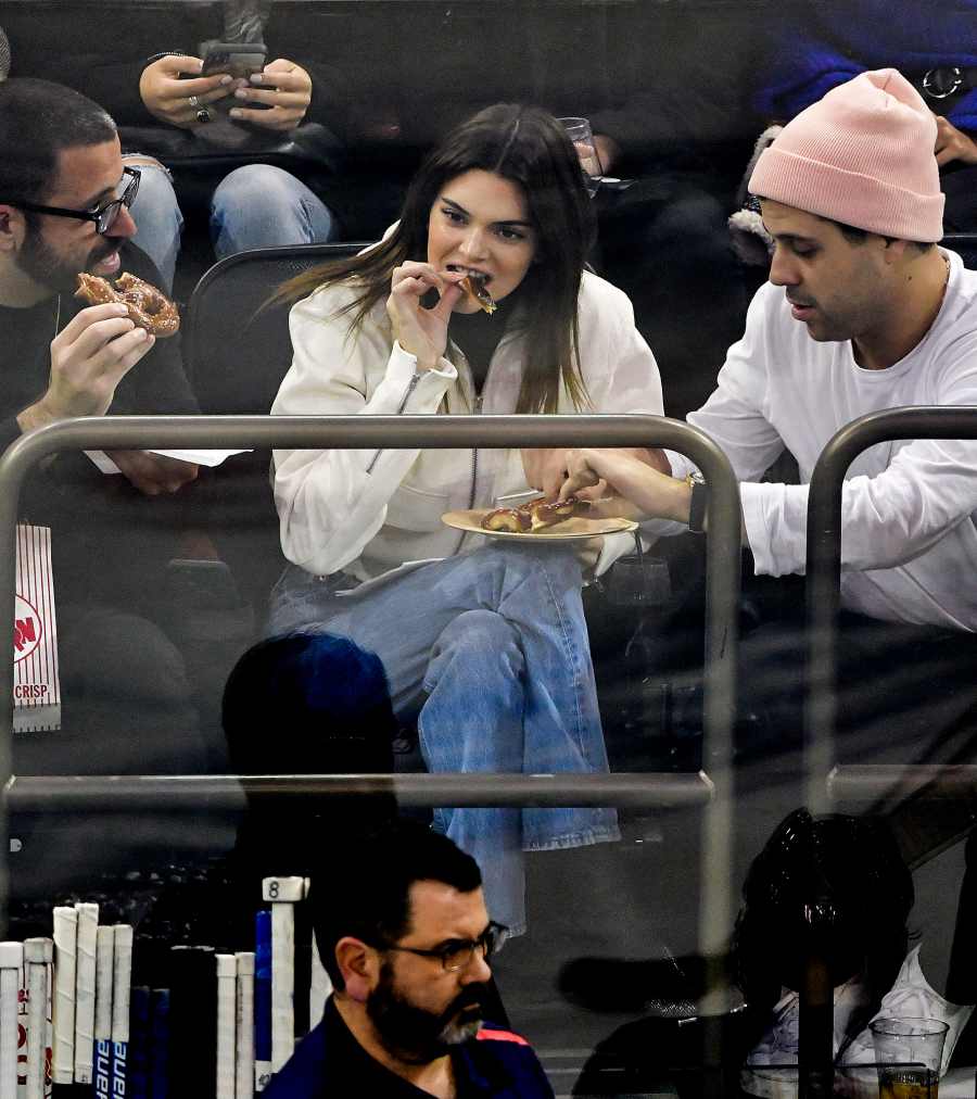 Kendall-Jenner-pretzel-Rangers-game