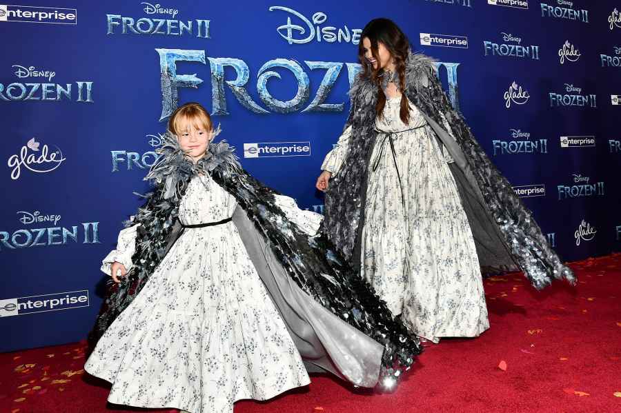 Selena-Gomez-Takes-Little-Sister-Gracie-Frozen-2