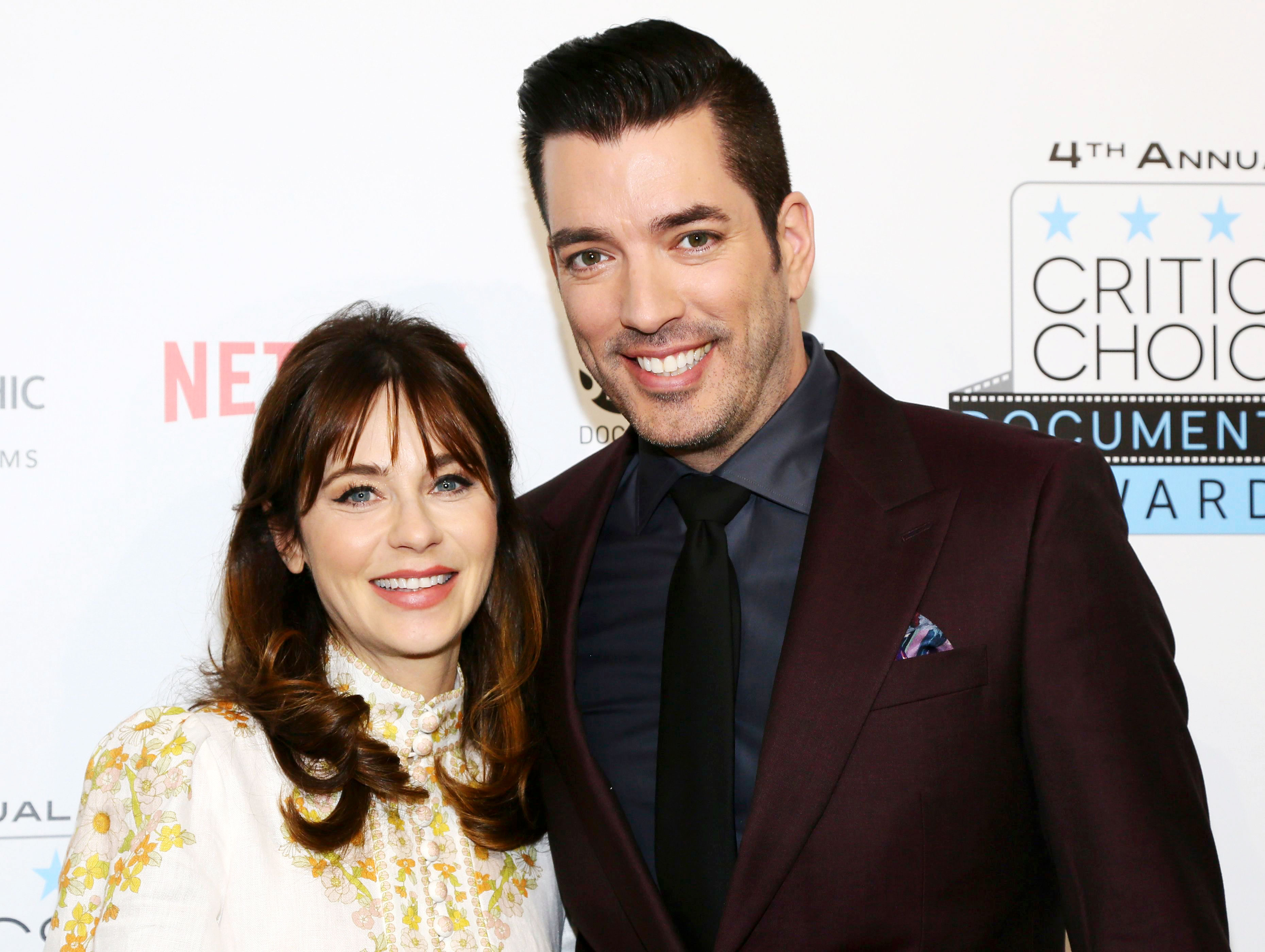 Zooey Deschanel Jonathan Scott Make Their Red Carpet Debut