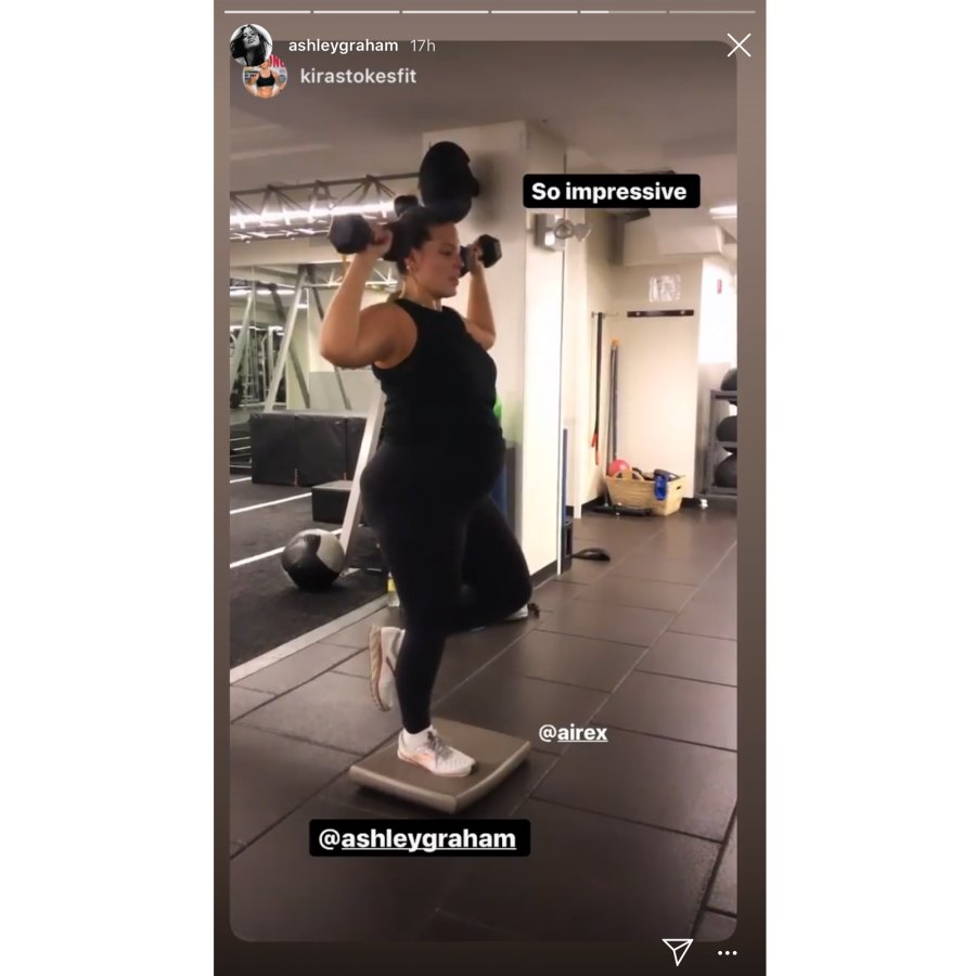 Pregnant Ashley Graham Lifting Weights