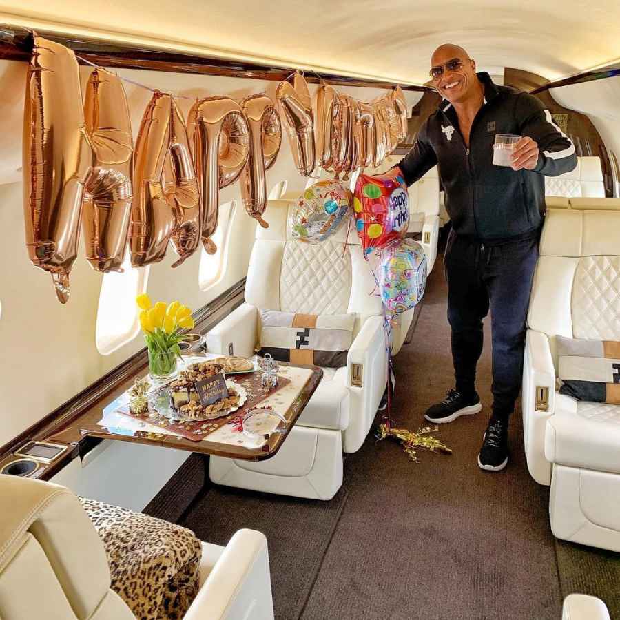 Celebrities Eating on Private Planes