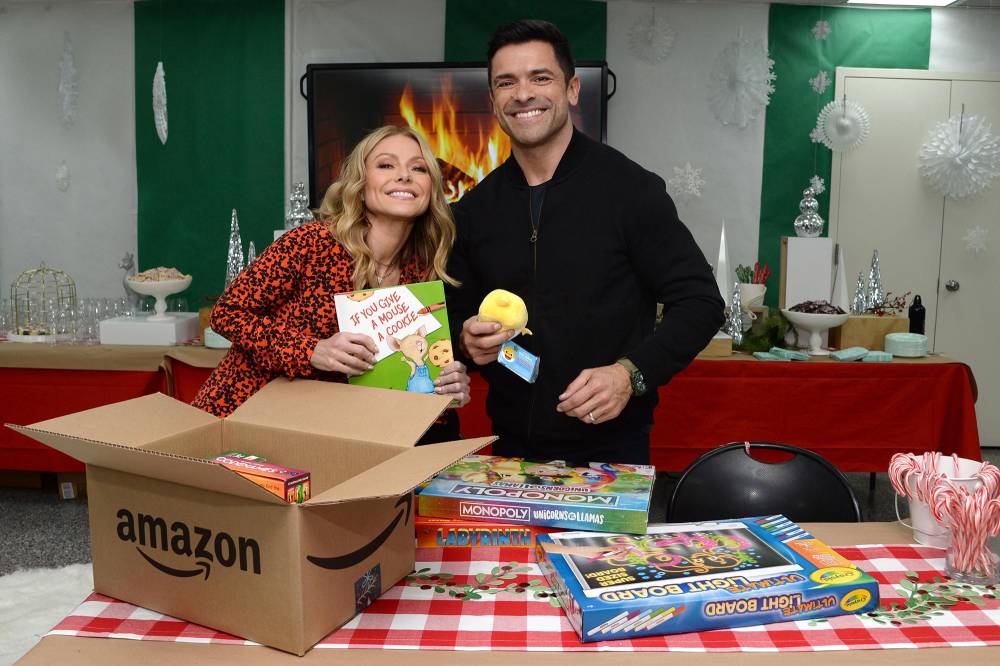 Kelly Ripa and Mark Consuelos Beg Their Kids to Be Home for the Holidays