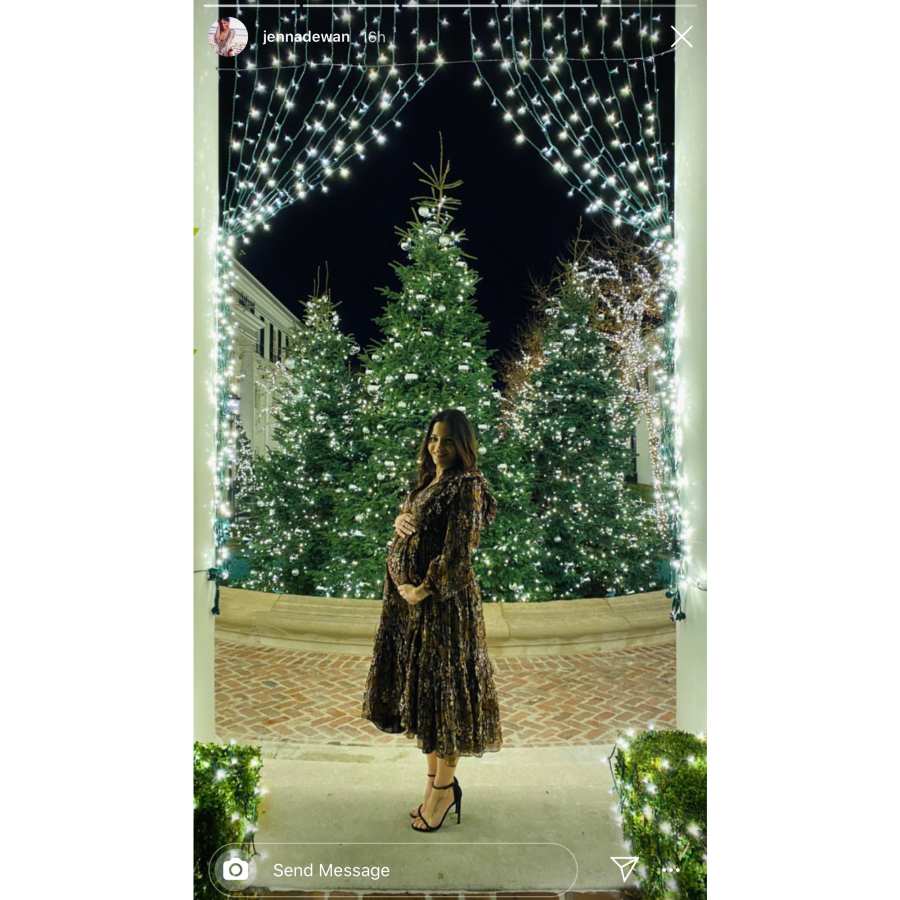 Pregnant Jenna Dewan Christmas