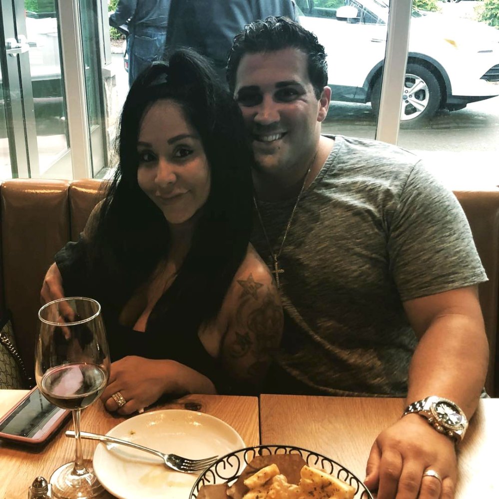 Snooki Cooks Christmas Eve Dinner With Jionni LaValle