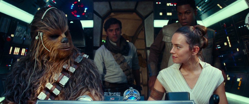 'Star Wars: The Rise of Skywalker' Features Popular Franchise's 1st Same-Sex Kiss