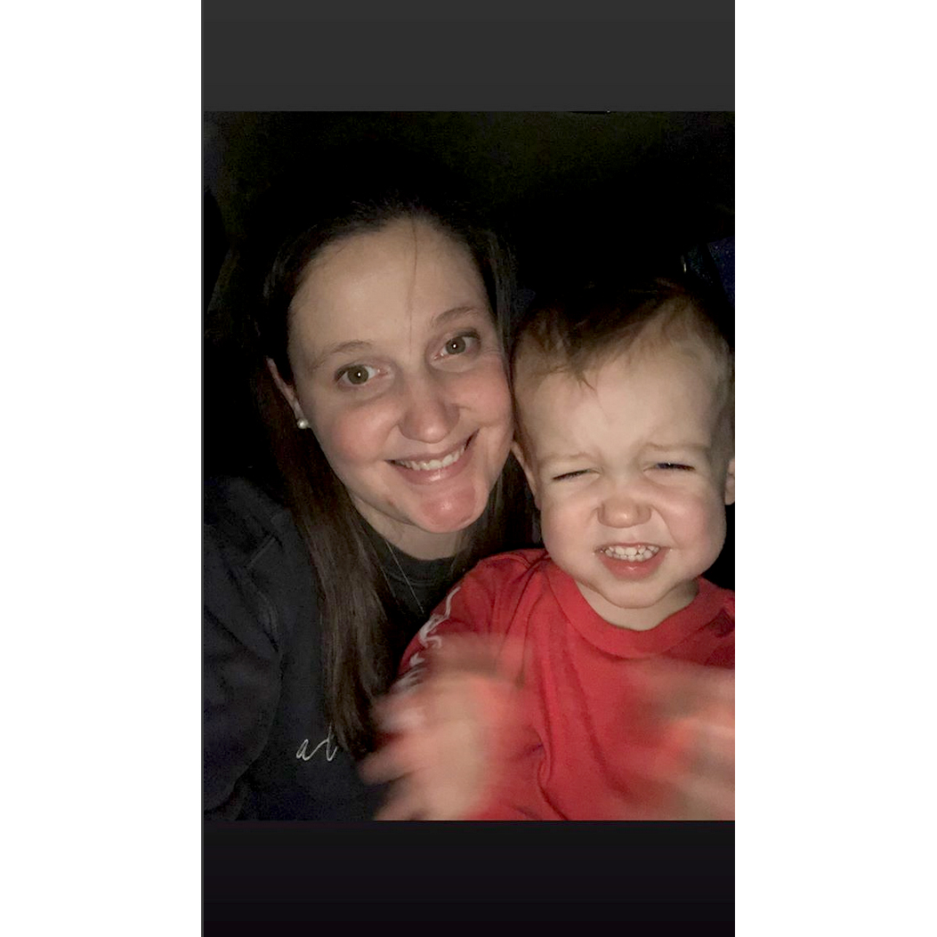 Tori-Roloff-Defends-Letting-Son-‘Hang-Out-the-Window’-to-Look-at-Christmas-Lights