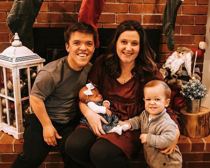 Tori Roloff's Son Kisses Infant Sister