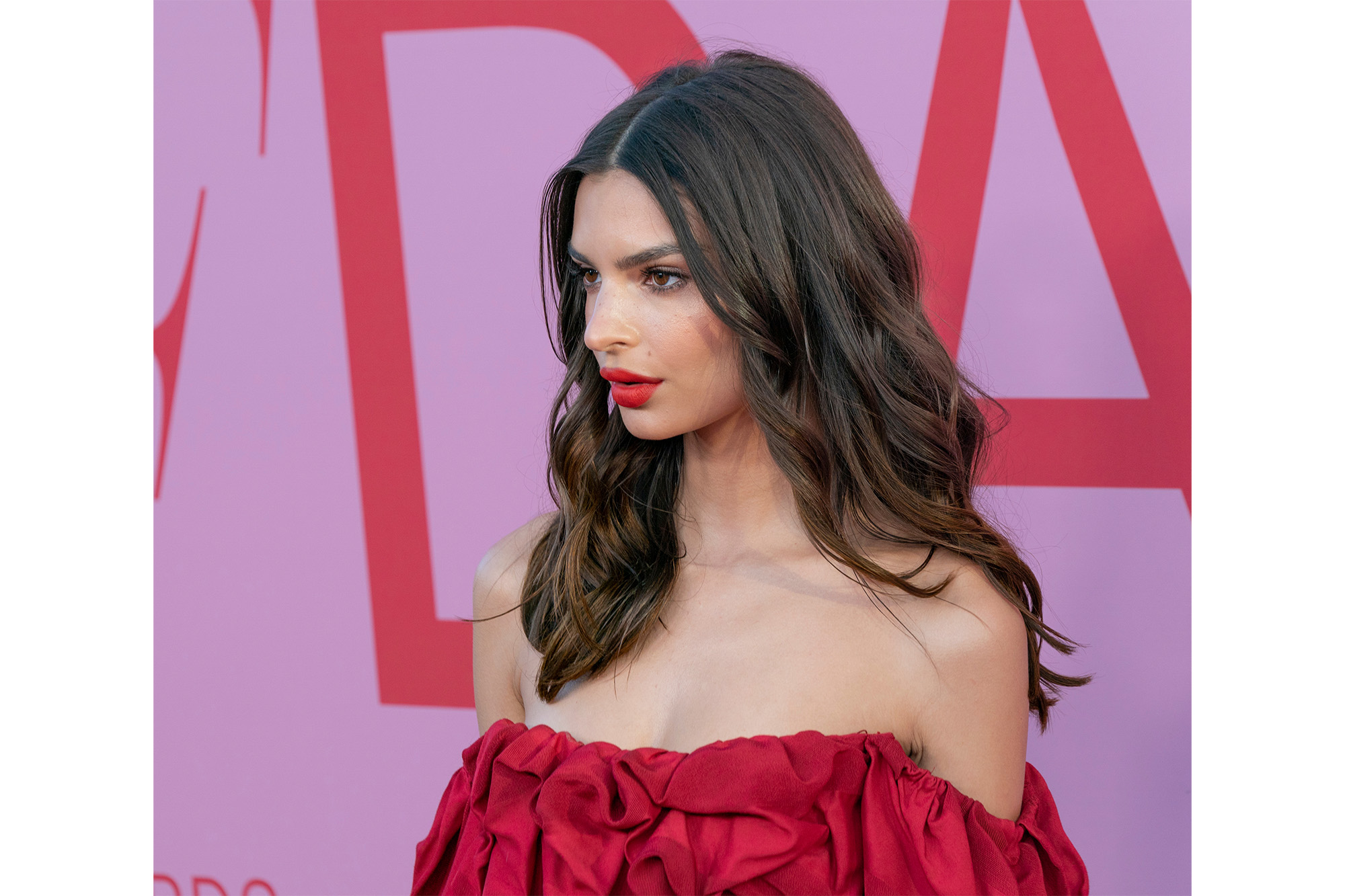 Emily Ratajkowski attends the 2019 CFDA Fashion Awards at Brooklyn Museum on June 3rd, 2019.