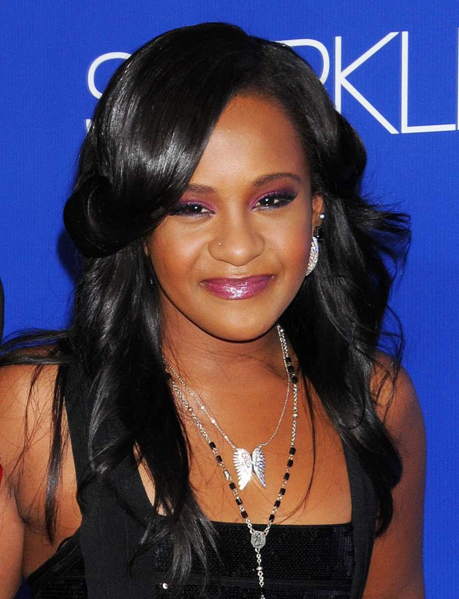 2015---Bobbi-Kristina-dies