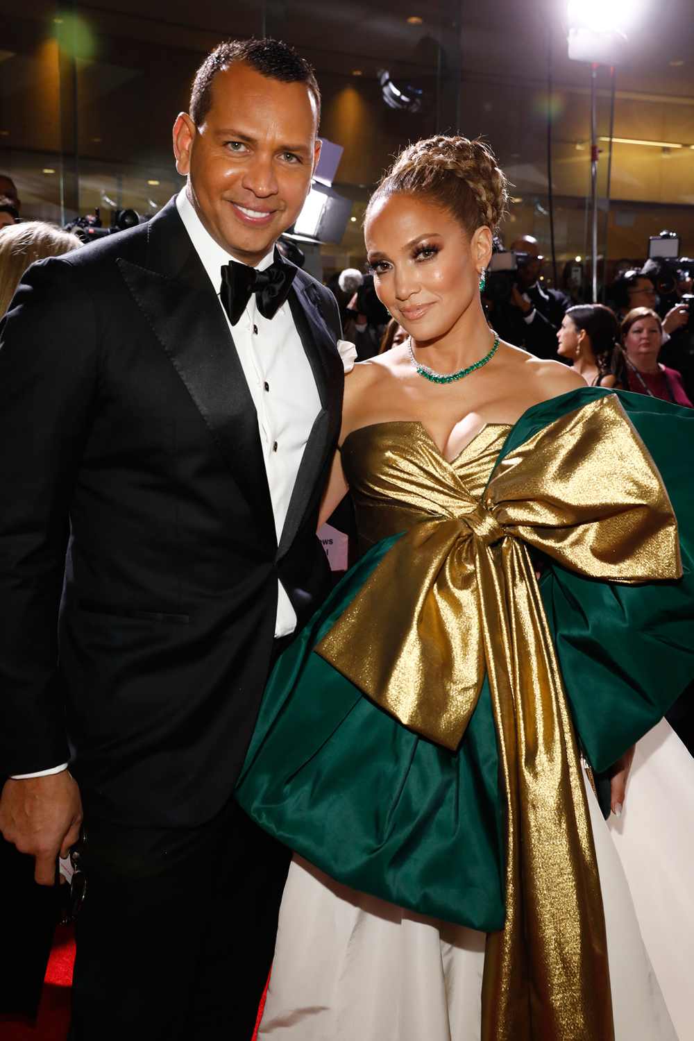 Alex Rodriguez Pens Sweet Message to Jennifer Lopez After Golden Globes Loss