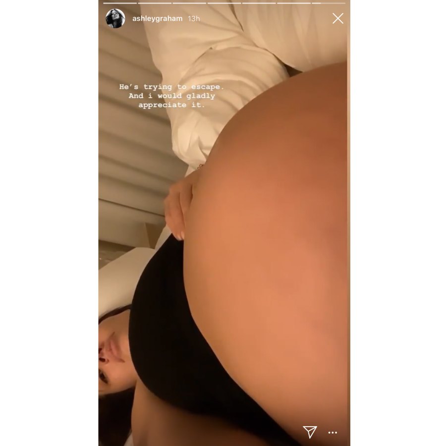 Pregnant Ashley Graham